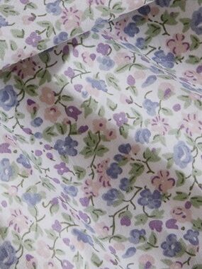 Laura Ashley TWIN Emogene ~ 3 Pc Sheet Set ~ 100% Cotton Percale ~ Purple Floral
